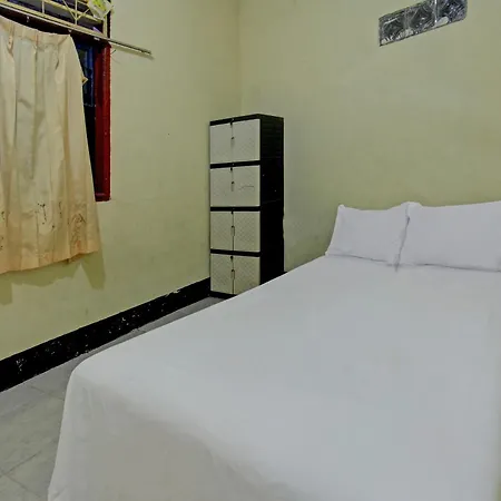 Spot On 92882 Penginapan 3 Bersaudara Near Pasar Sengkol